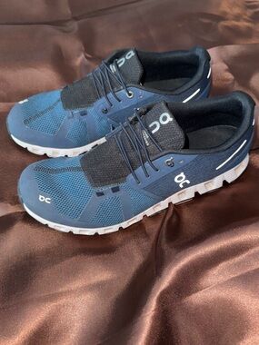 On Cloud Men’s Navy Blue Running Shoes